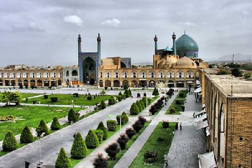 دانلود پاوپوینت بررسی میدان نقش جهان اصفهان